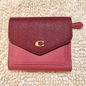 Coach Maroon/Pink Leather Bifold wallet